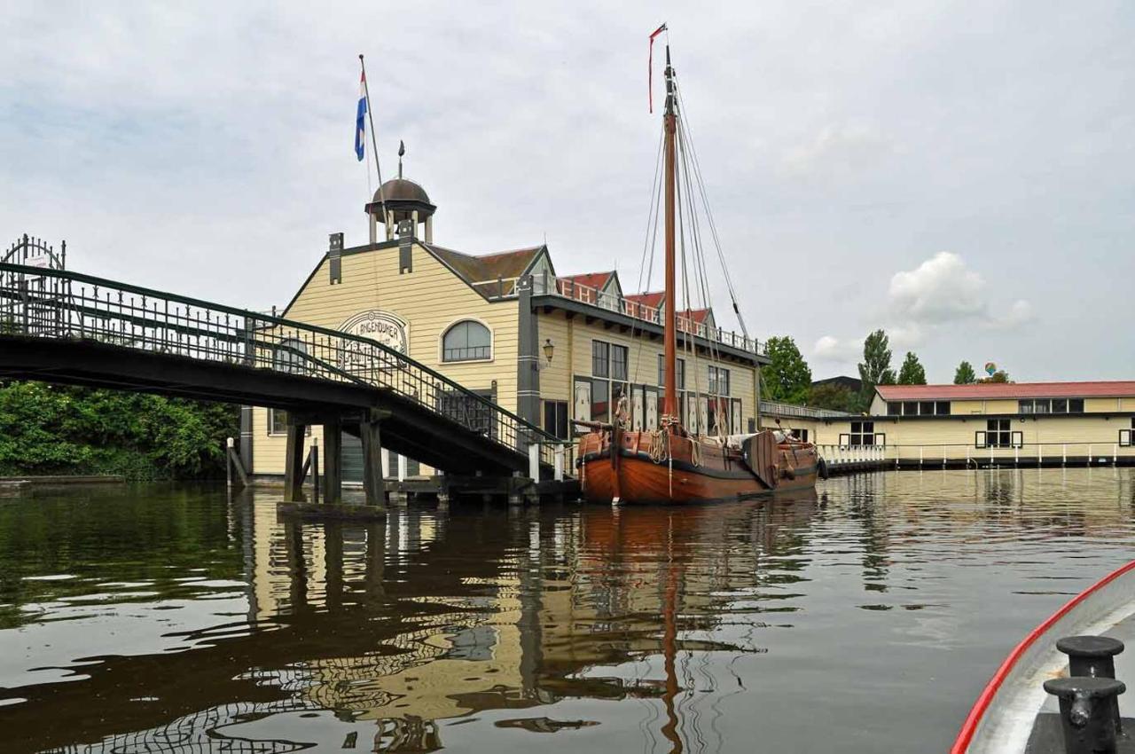 Vrijstaand Chalet Met Veel Buitenruimte En Veranda Zuid-Scharwoude Kültér fotó